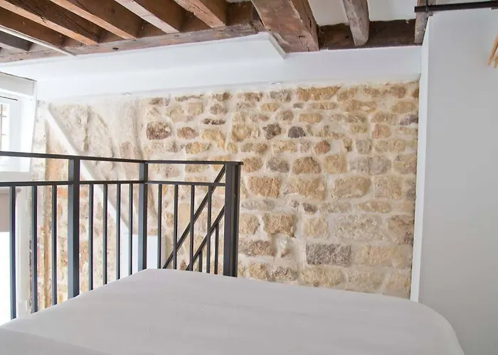 Charming Loft In The Heart Of Paris
